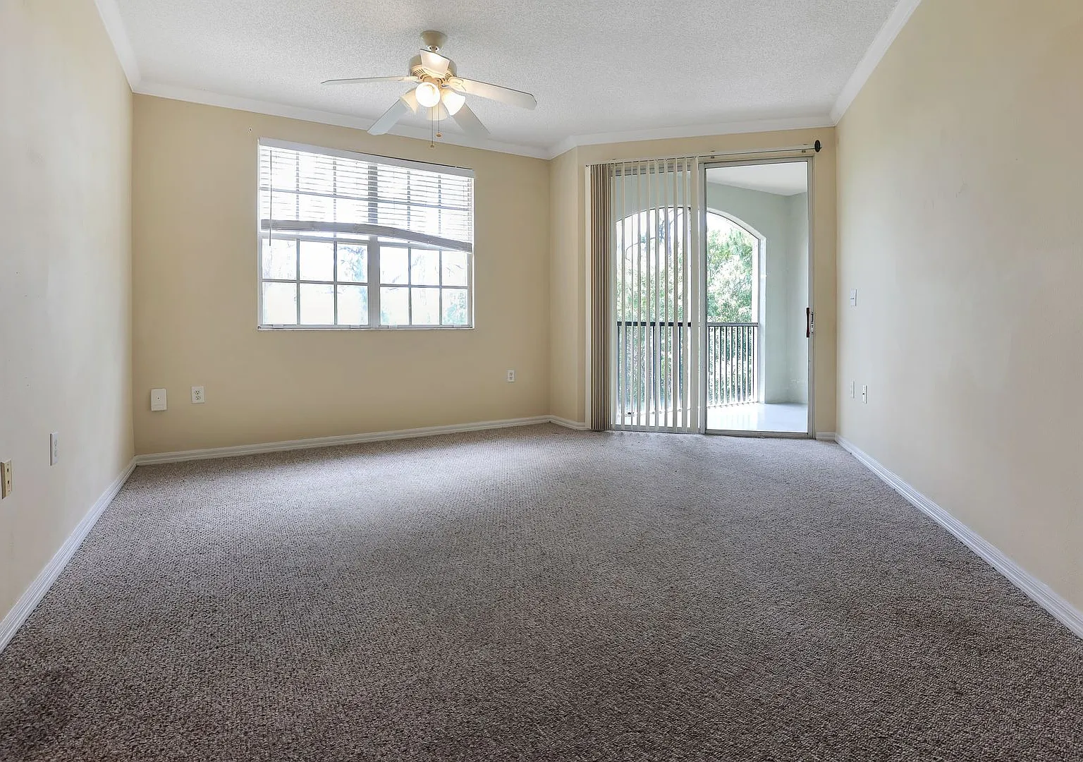 2bd Condo right by UTC & Lakewood Ranch — Photo 1