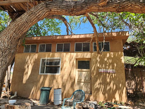 2nd image of 30 Pluma Rd