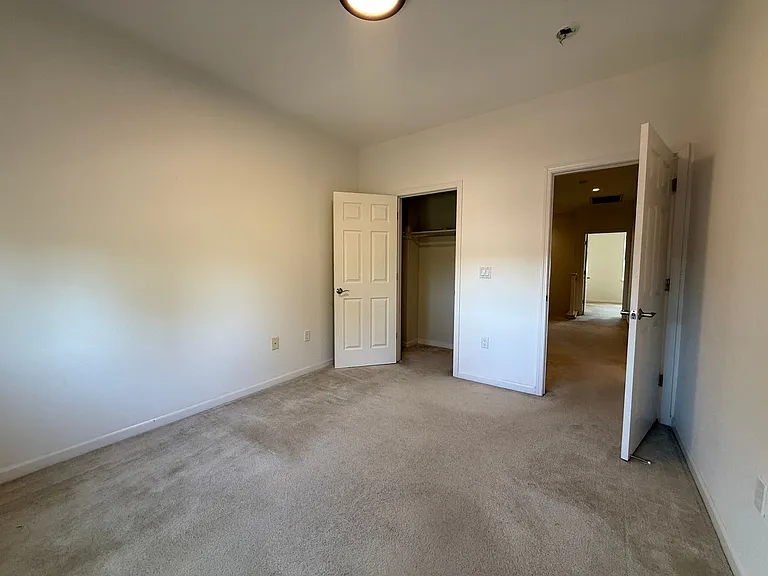 45 Esfahan Dr — Photo 15