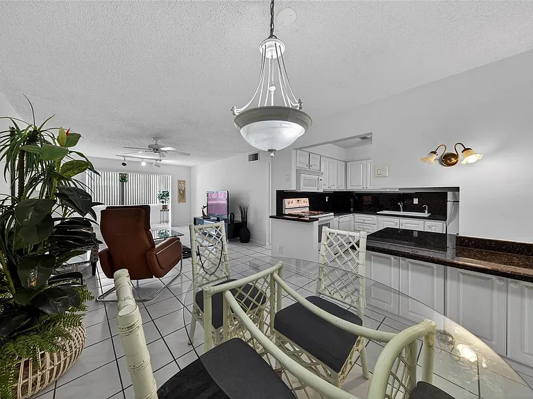 6253 Bay Club Dr #1 — Photo 14