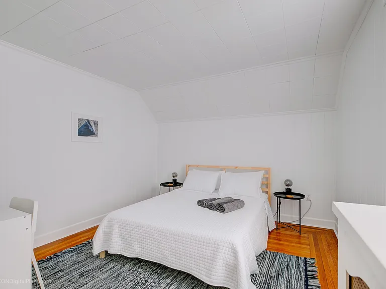 19 Congdon Ave — Photo 17