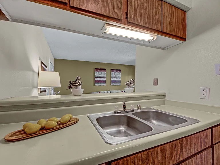 Cypress Pointe — Photo 5
