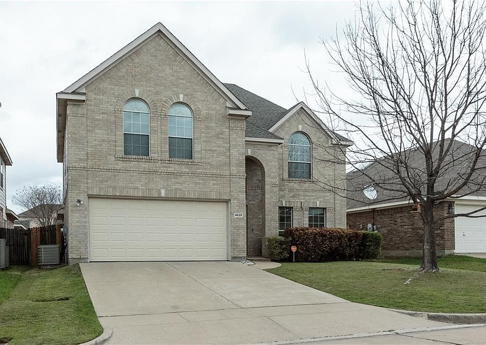 1st image of 4628 Summer Oaks Ln
