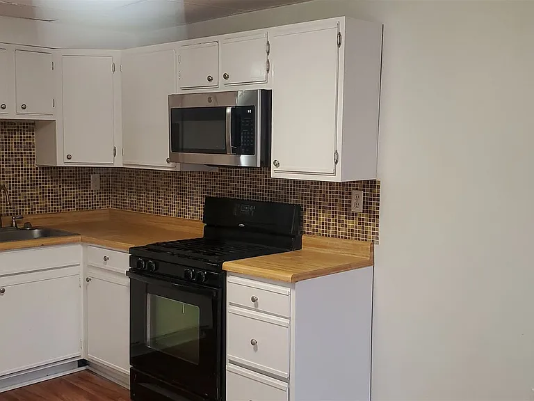 1400 Wolfe Ave #1 — Photo 9