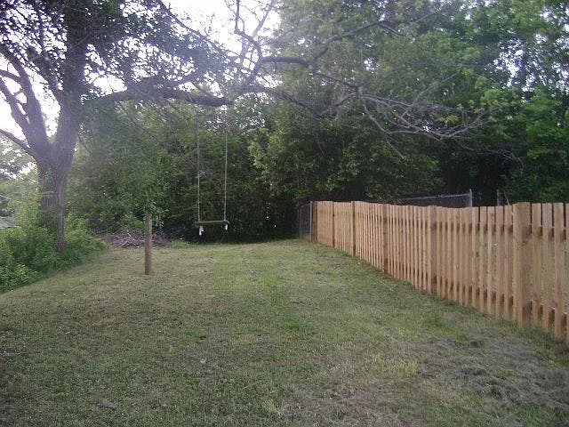 1086 W Hancock Ave — Photo 30