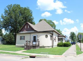 700 N 13th St, Herrin, IL 62948