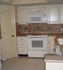 5th image of 609 Broadway Ave