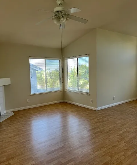 417 Powell Dr — Photo 12