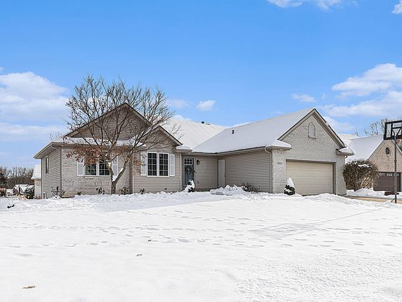 4th image of 2432 Eastwinde Ct NW
