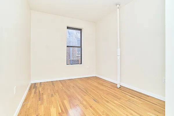 Rented by Compass | media 9