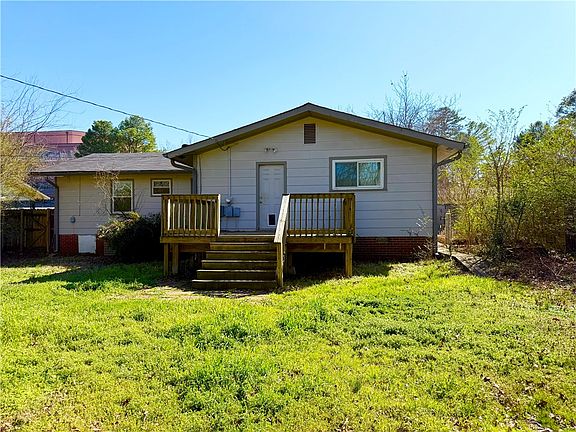 3rd image of 10914 Birchwood Dr