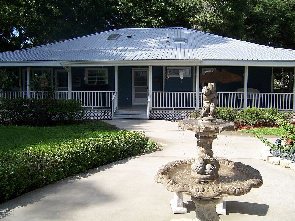 KEY WEST STYLE MEETS COUNTRY LUXURY