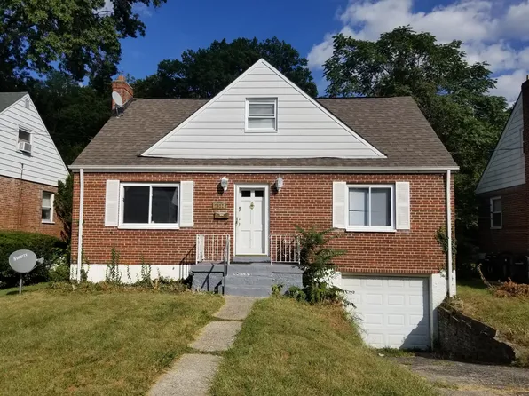 7922 Granville Ln, Cincinnati, OH 45224