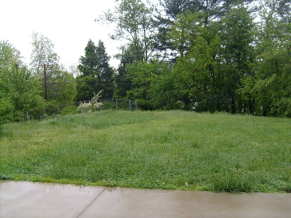 2nd image of 12505 Hemm Pl
