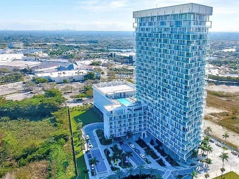 2000 Metropica Way #2507 — Photo 3