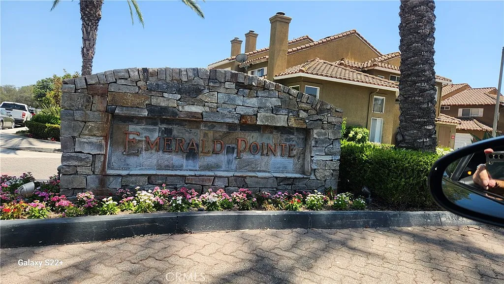 2 bed, 1030 sqft, $3,600 — Photo 1