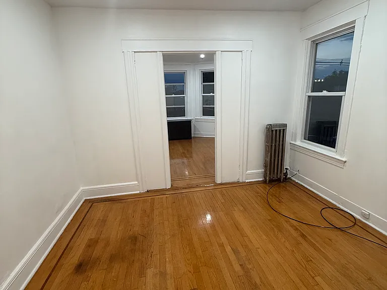 886 W Side Ave — Photo 3