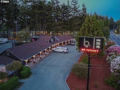 1175 2nd St SE, Bandon, OR, 97411