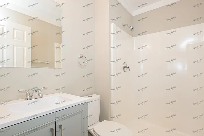 451 Xavier Ct — Photo 10