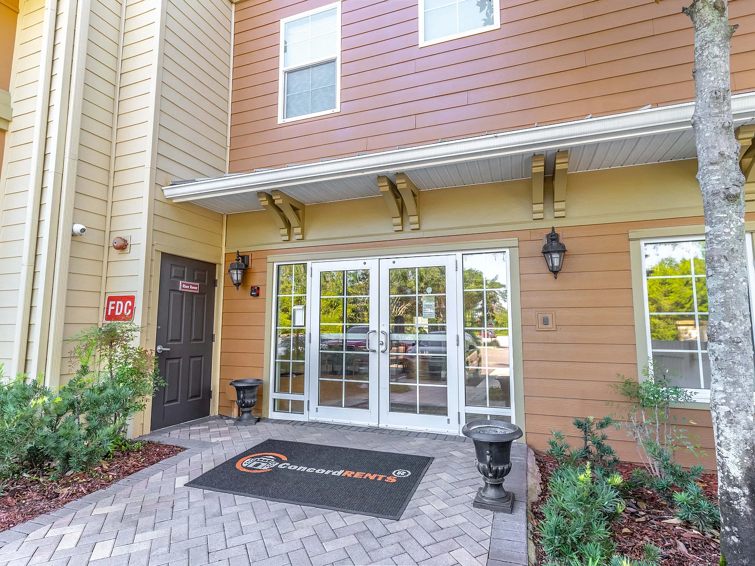 Cape Morris Cove Apartments & Townhomes — Photo 3