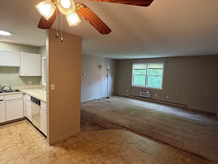 109 Niles Hill Rd #D — Photo 4