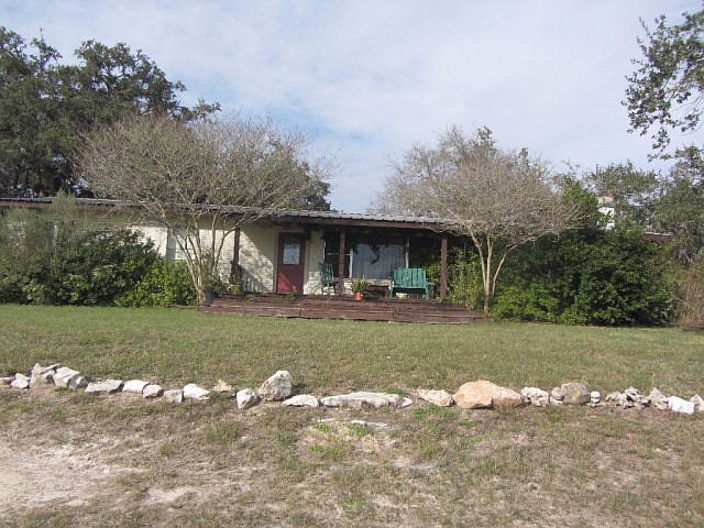 1st image of 944 W Fannin St