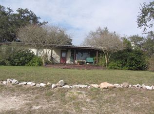 944 W Fannin St, Goliad, TX 77963