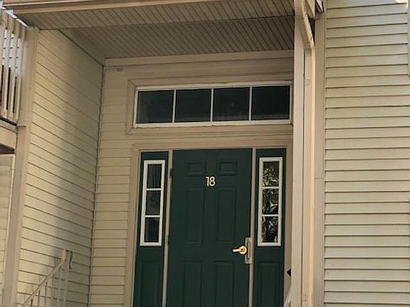 3rd image of 18 Evergreen Dr APT 28