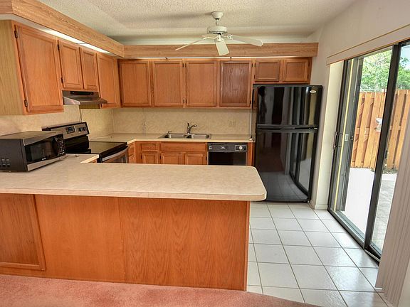 5th image of 5627 SE Windsong Ln