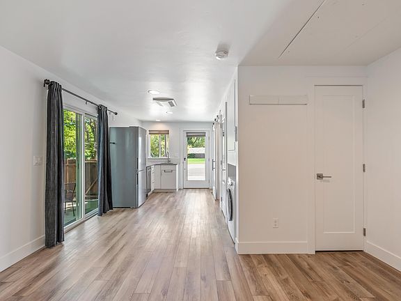 5th image of 2639 NE Harvey Ln #2