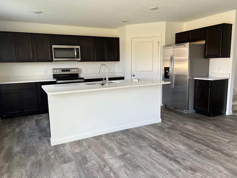 4250 Bradley Ct — Photo 3
