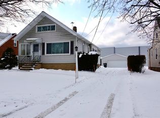 1526 Parker Dr, Mayfield Heights, OH 44124