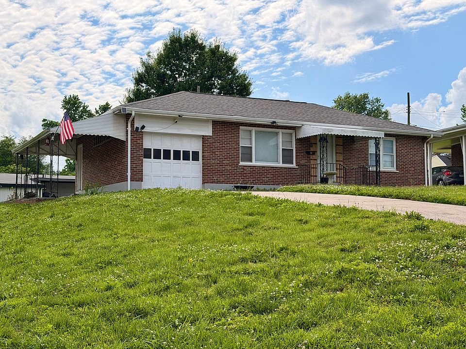 1st image of 11 Rose Ct