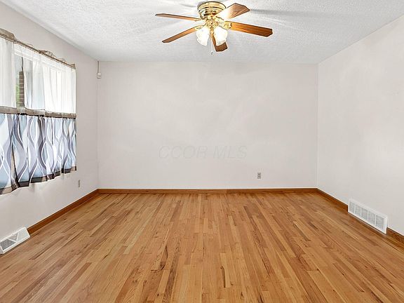 2nd image of 85 Daleview Dr