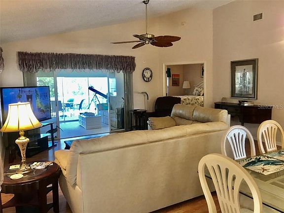 5th image of 802 Harrington Lake Dr N #89