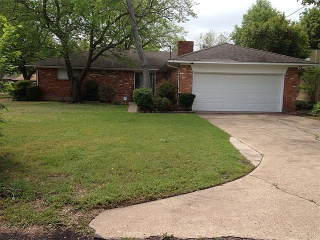 1st image of 3823 Shady Hollow Ln