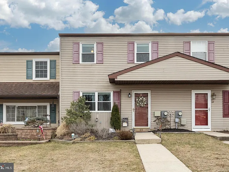 65 Pennypacker Dr — Photo 1