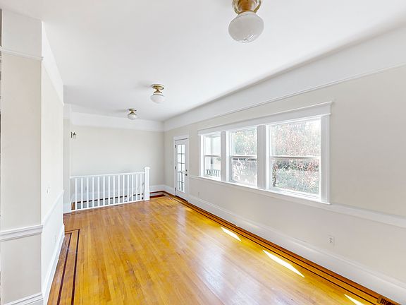 4th image of 20 Peters Ave