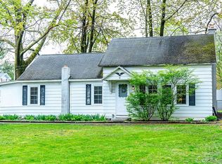 99 Coolidge Ave, Bennington, VT 05201