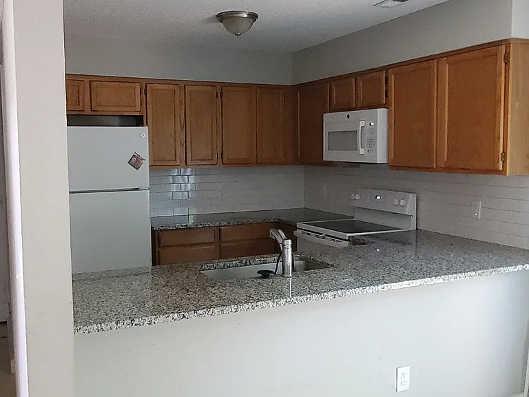 444 Florida St #3 — Photo 2