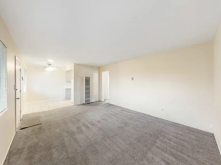 89 Dutton Ave #C — Photo 7