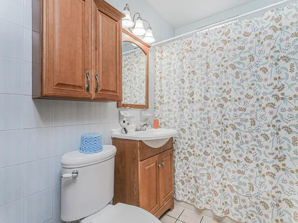 2321 East 24th Street image 11 of 29