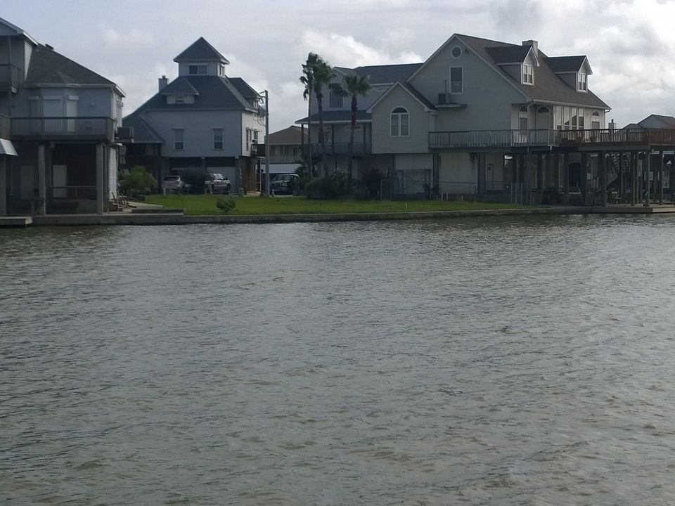  Lot from Tiki Channel