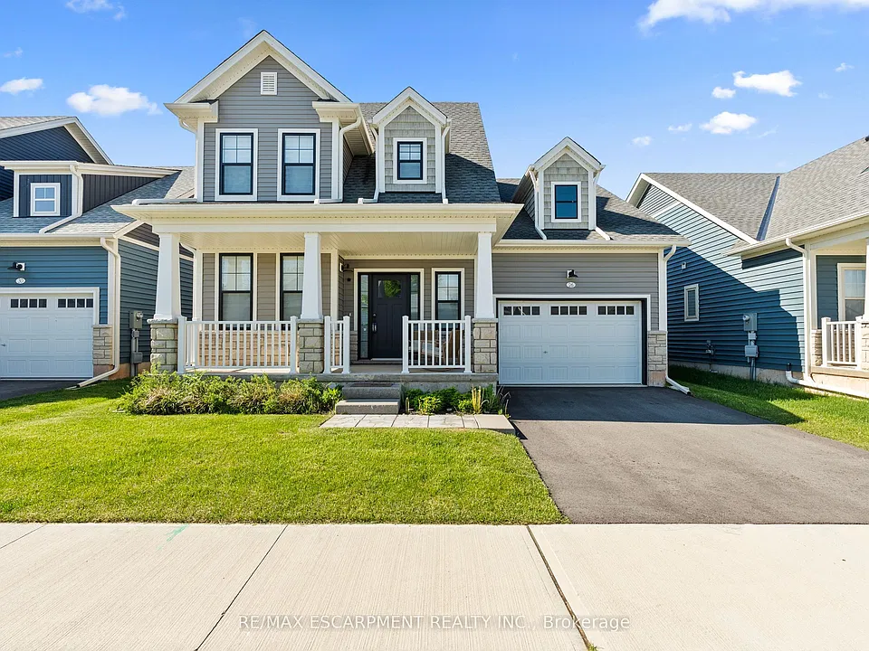 26 Beachwalk Cres