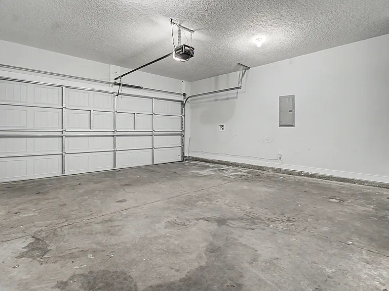 315 Grayson Ave — Photo 25