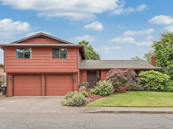 962 NE 11th St, Grants Pass, OR 97526