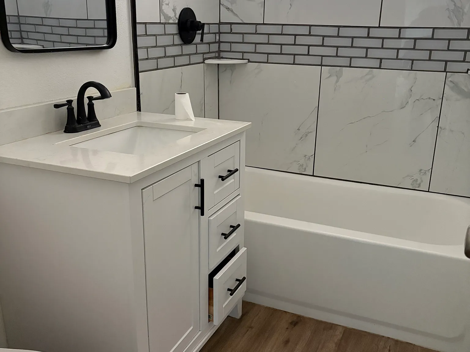 2 bed, 1062 sqft, $1,800 — Photo 4