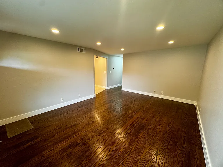 1405 Antonio Ln — Photo 3
