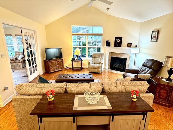 4th image of 2023 Sonoma Valley Dr