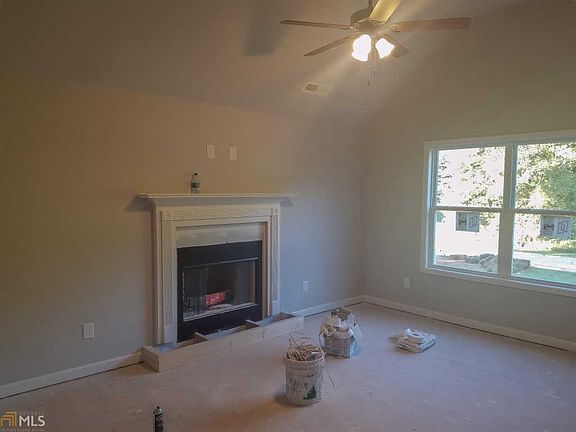 2nd image of 305 Evelyn Dr #22